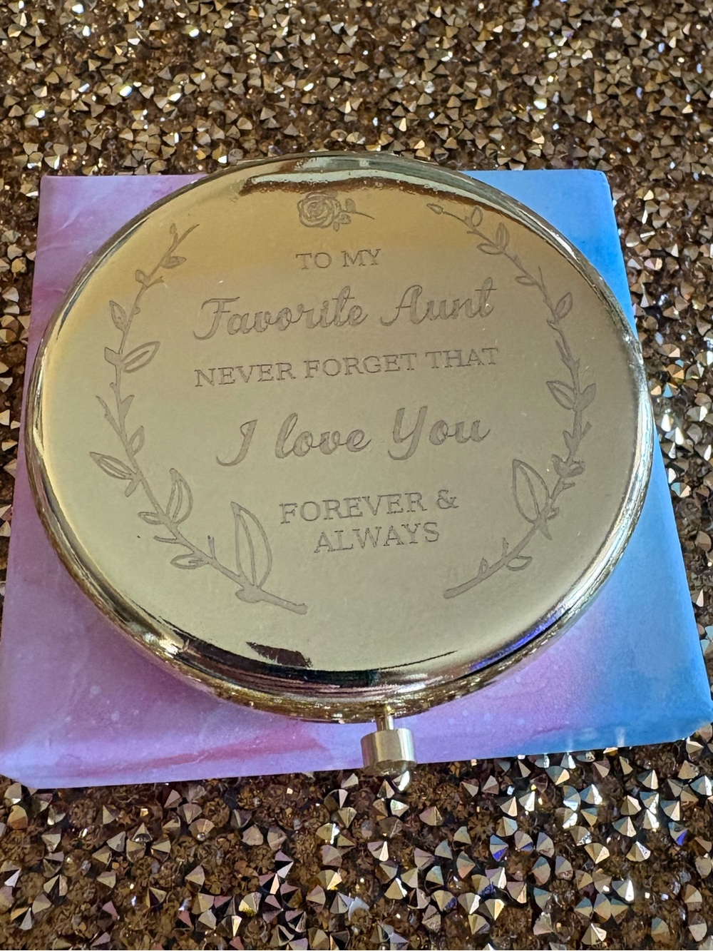 Engraved Gold Compact Mirror magnifier “Favorite Aunt" Gift for an Aunt.Gift box